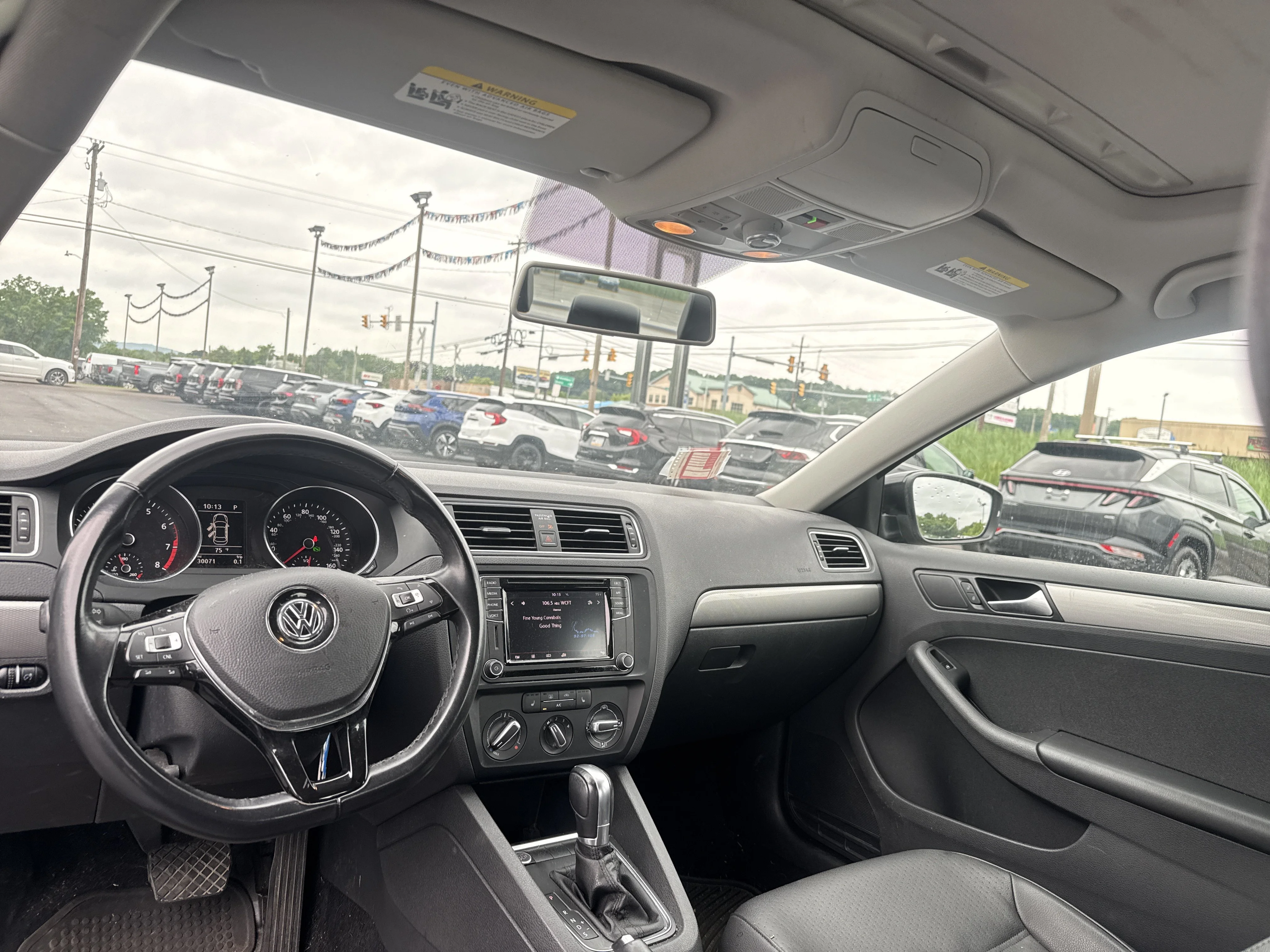 Used 2018 Black Uni Volkswagen 1.4T SE image 14
