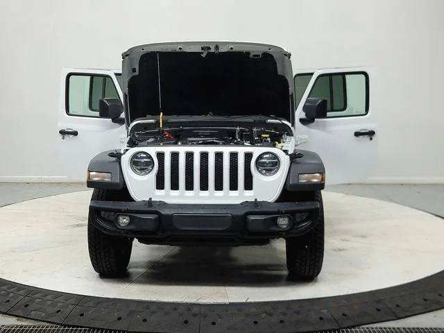Used 2021 White Jeep Unlimited Sport image 11
