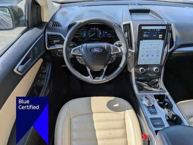 Used 2022 Black Ford SEL image 28