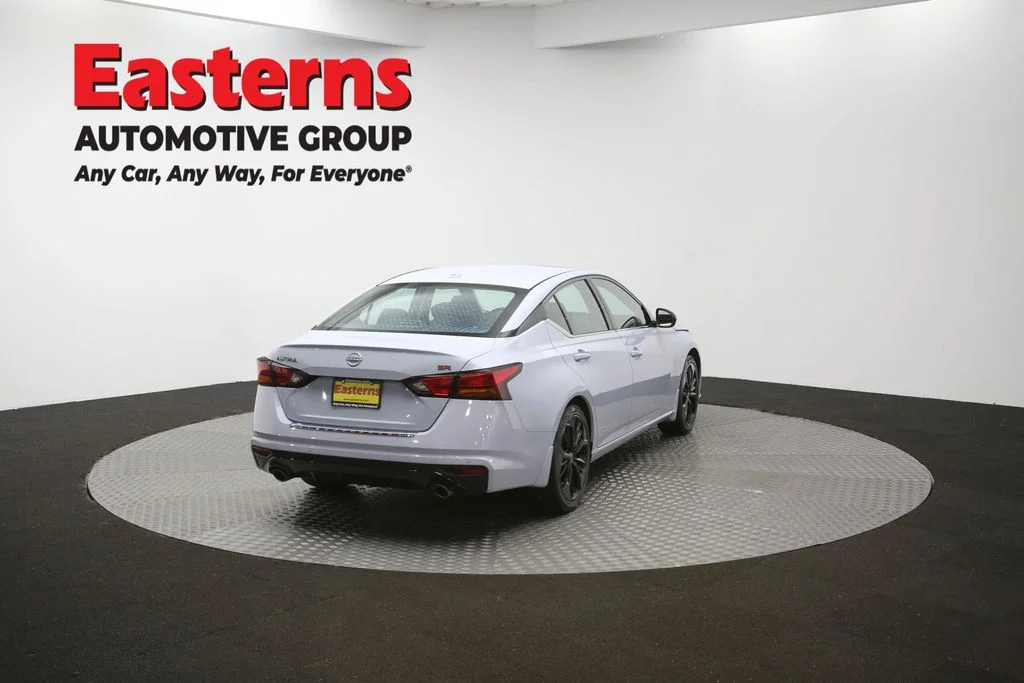 Used 2023 Gray Nissan 2.5 SR image 39