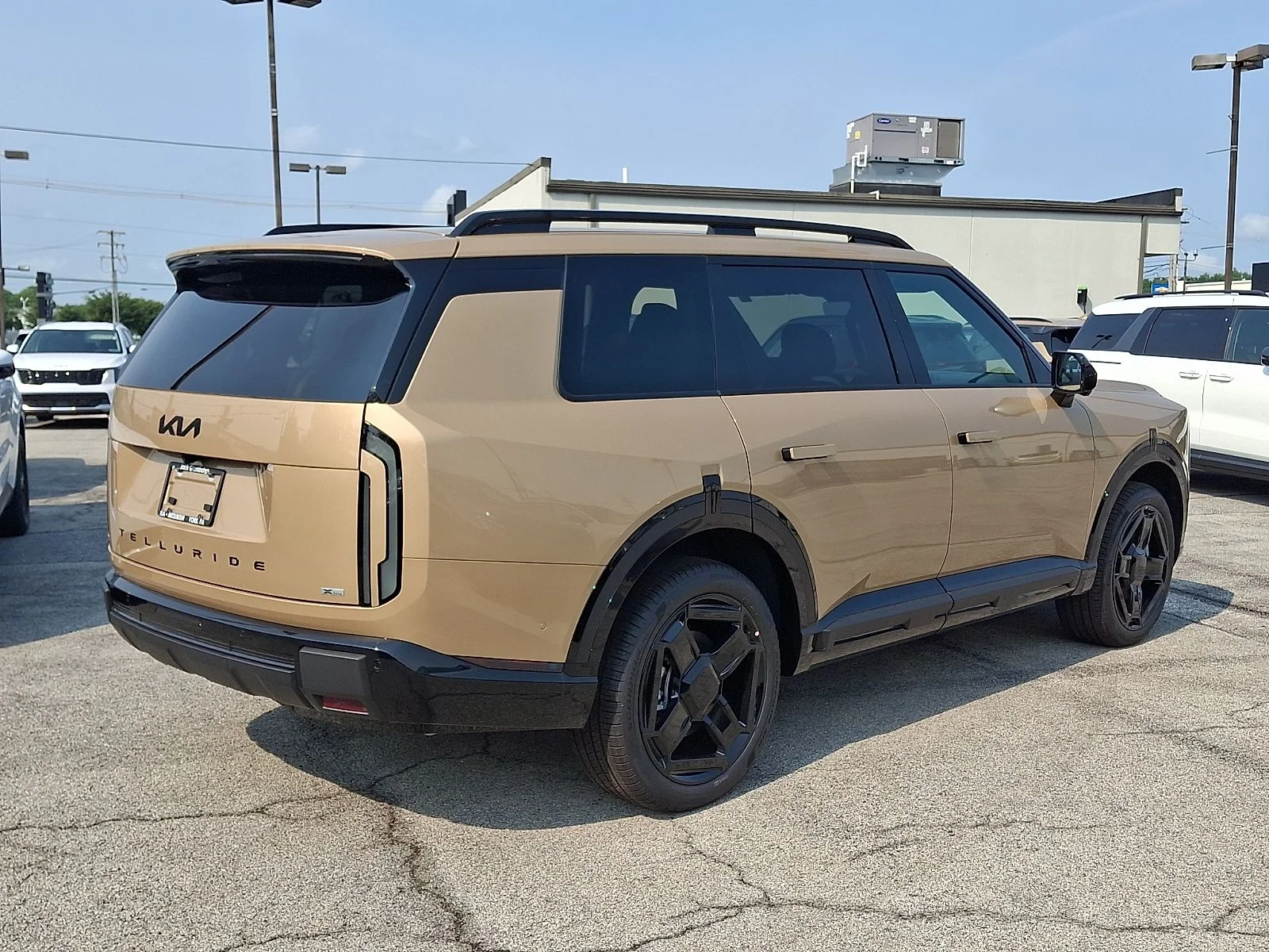 New 2027 Brown Kia X-Line SX image 3