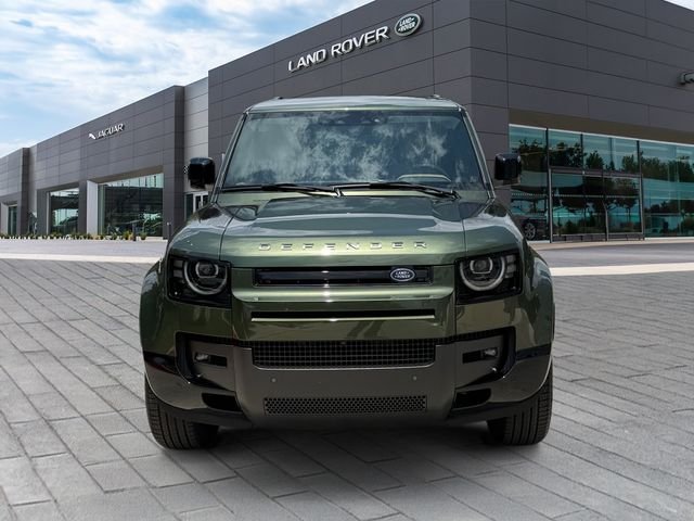 New 2026 Woolstone Green Land Rover X-Dynamic SE image 8