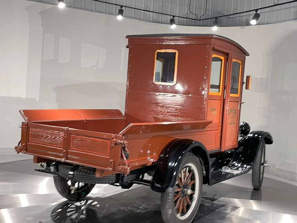 Used 2027  Ford  image 6