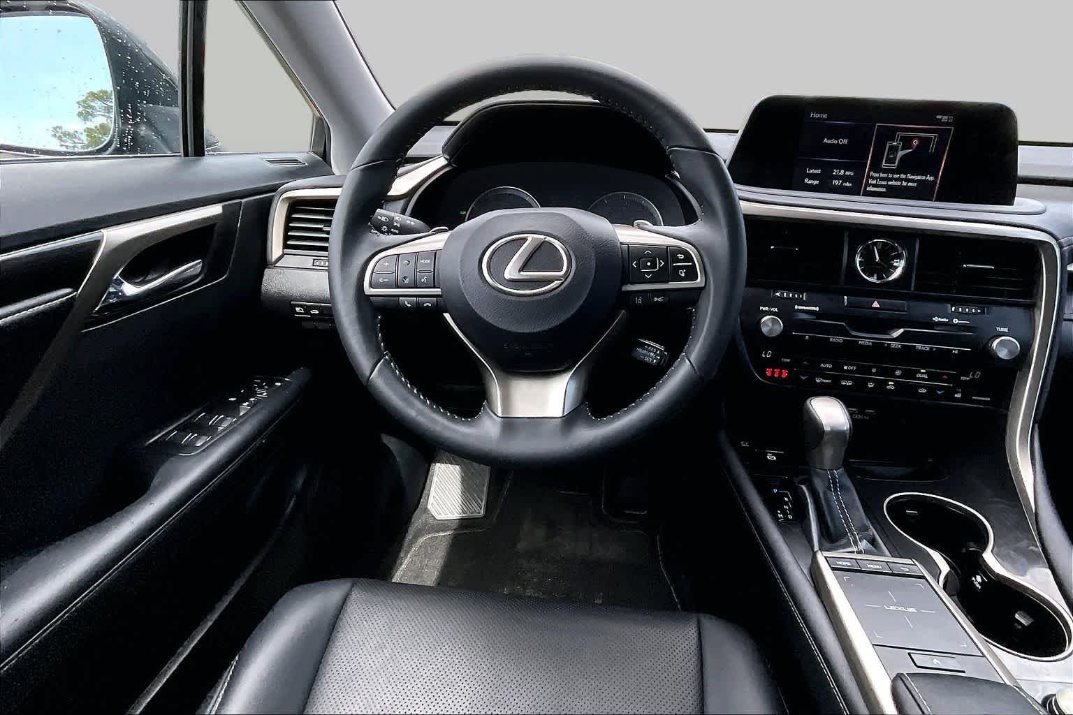 Used 2022 Nori Green Pearl Lexus  image 6