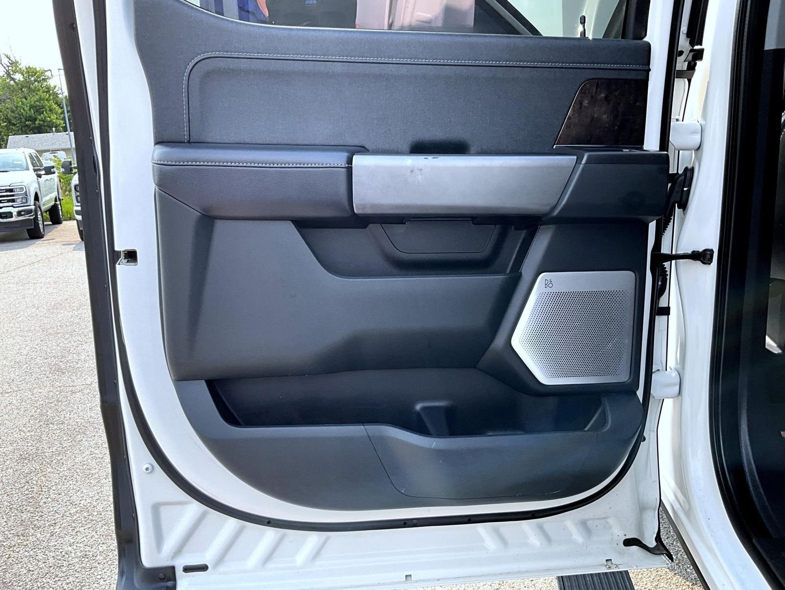 Used 2021 White Ford Lariat image 24
