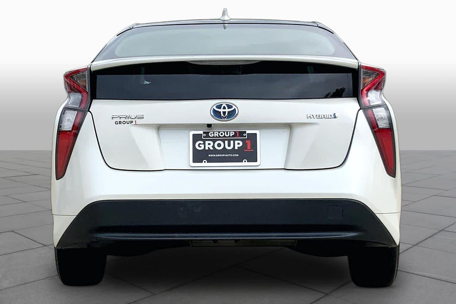 Pre-Owned 2017 Toyota Prius One