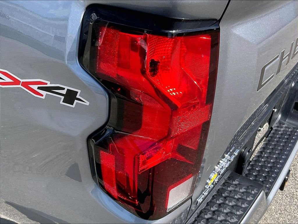 Used 2024 Gray Chevrolet LT image 33
