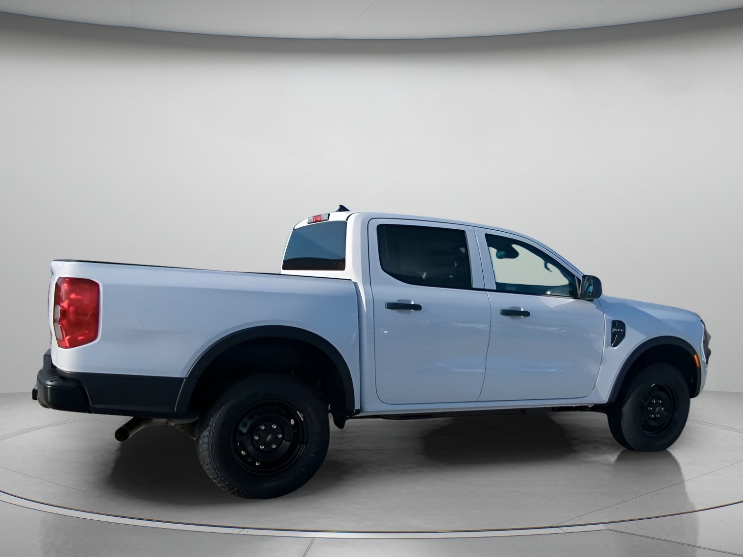 New 2026 Oxford White Ford XL image 27