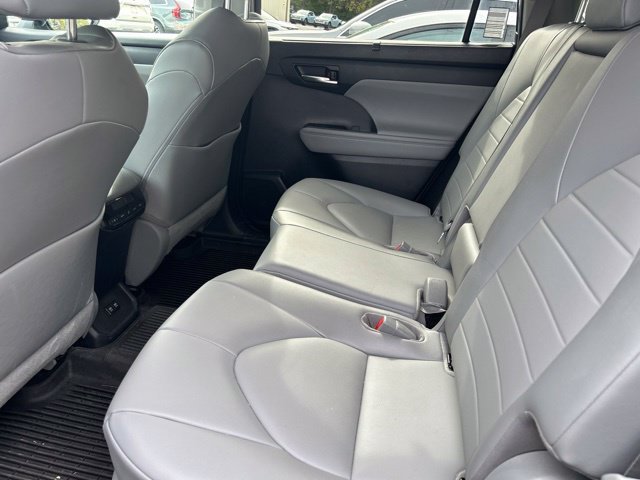 Used 2020 Gray Toyota XLE image 18