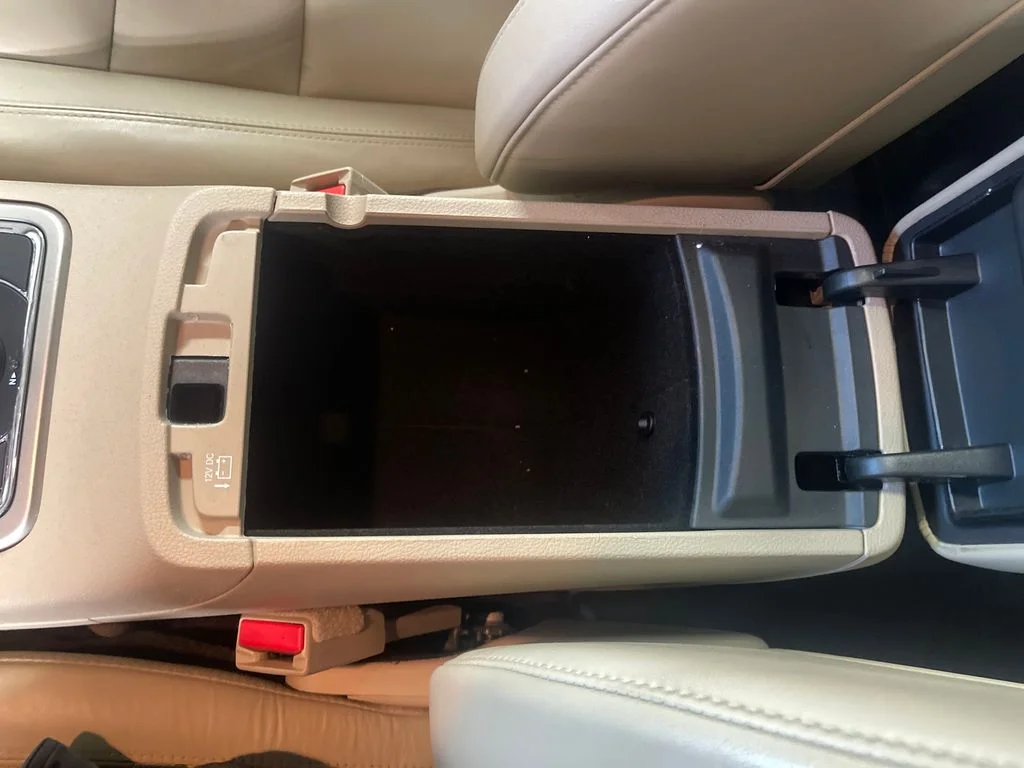 Used 2016 Beige Jeep Limited image 28