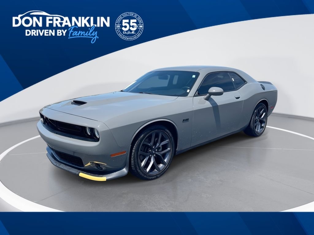 2023 Dodge Challenger R/T's photo