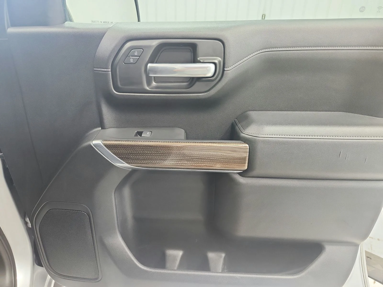 Used 2019 Silver Chevrolet LT image 35