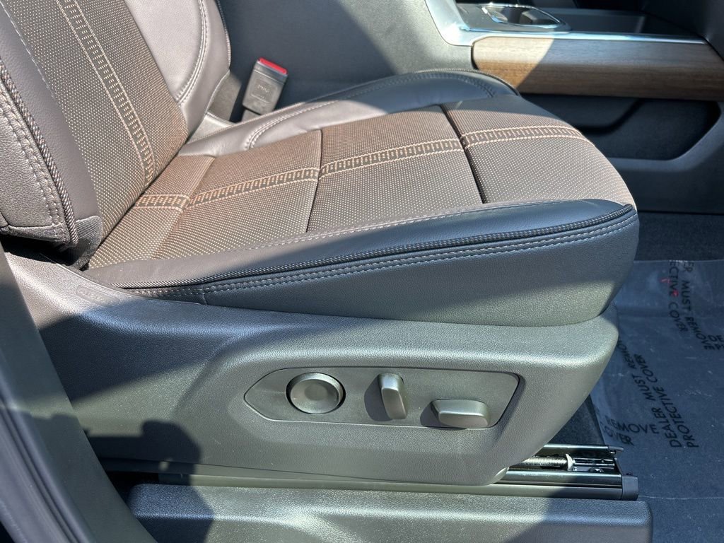 2025 Chevrolet Silverado 2500 HD High Country - Photo 56