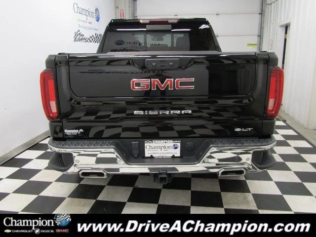 Used 2022 Onyx Black GMC SLT image 19