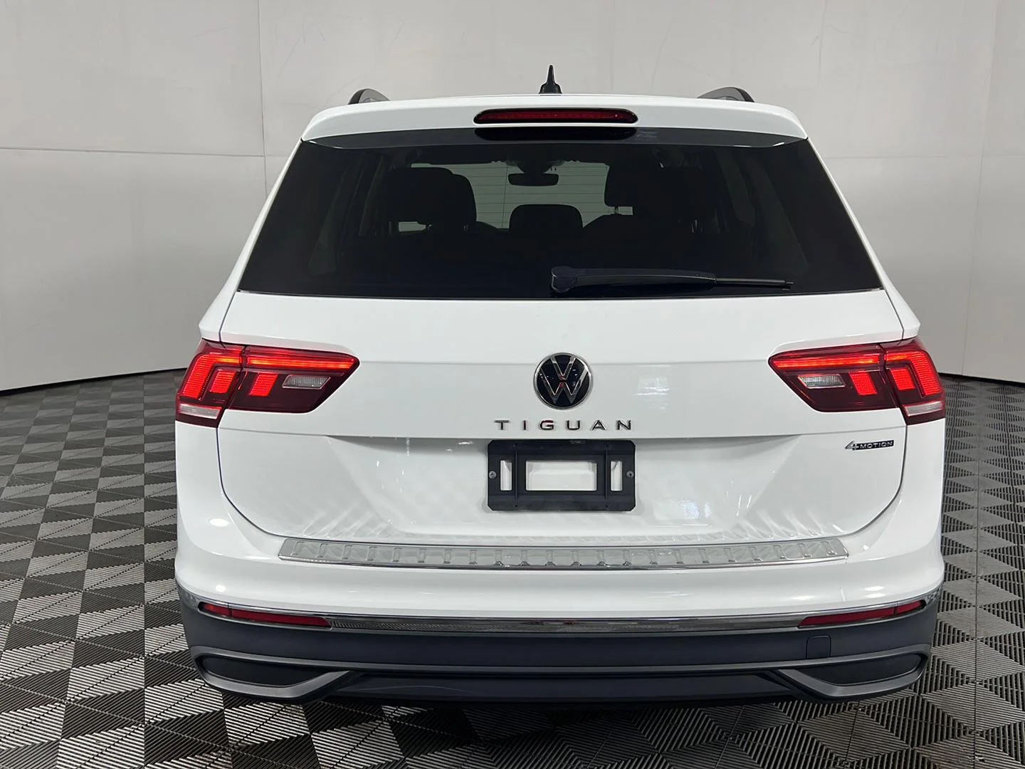 Used 2024 Pure White Volkswagen S image 8
