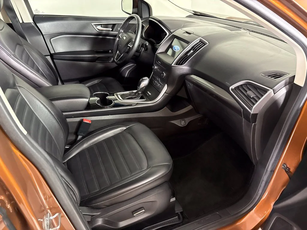 Used 2017 Red Ford SEL image 17