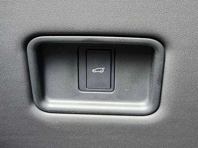 New 2026 Varesine Blue Land Rover Dynamic SE image 21