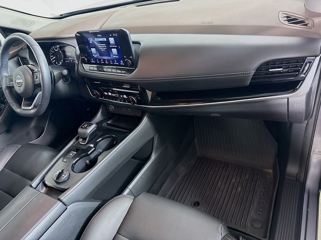 Used 2023 Gun Metallic Nissan SL image 30