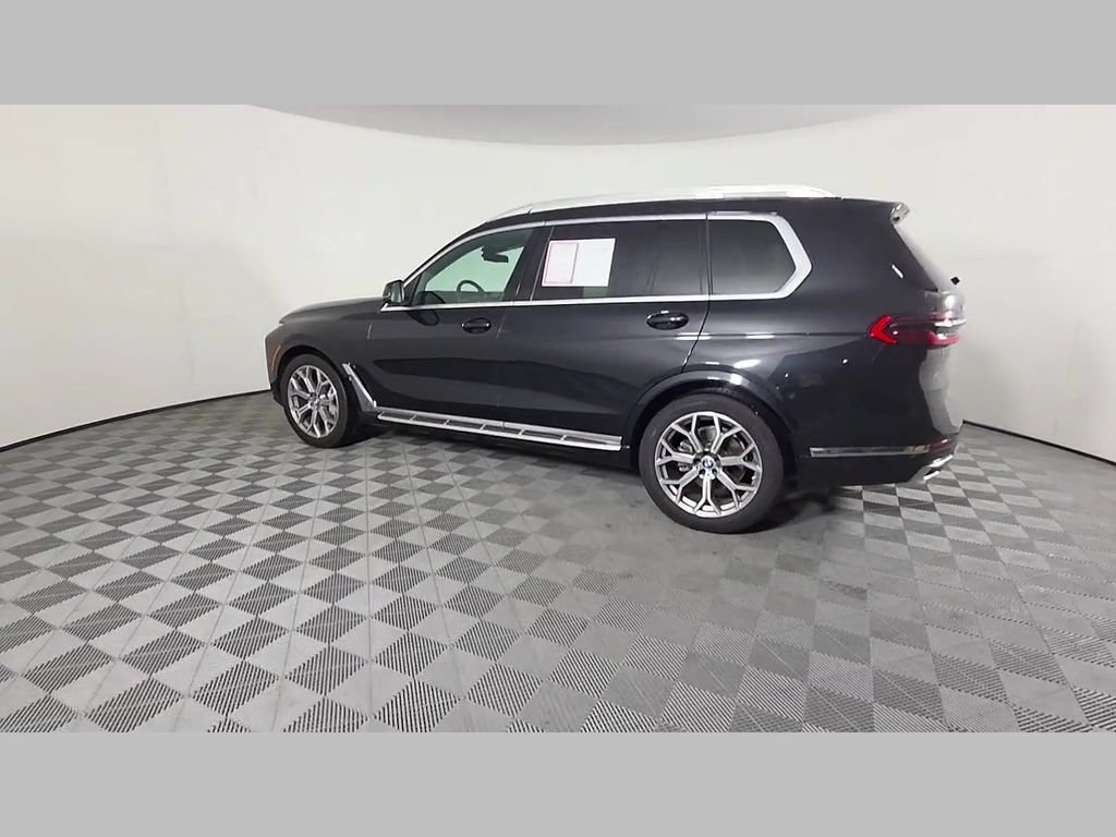 2025 BMW X7 40i - Photo 45