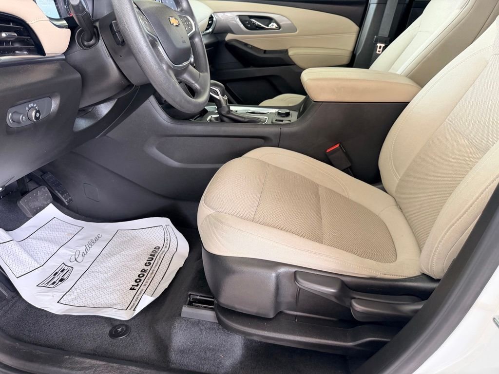 Used 2023 White Chevrolet LS image 12