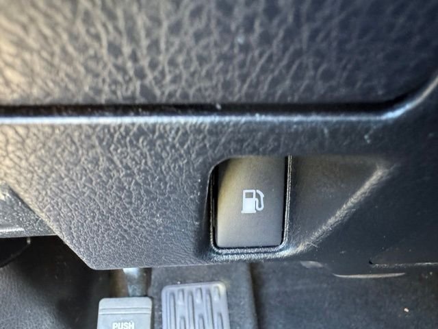 Used 2019 Midnight Black Metallic Toyota XLE image 11