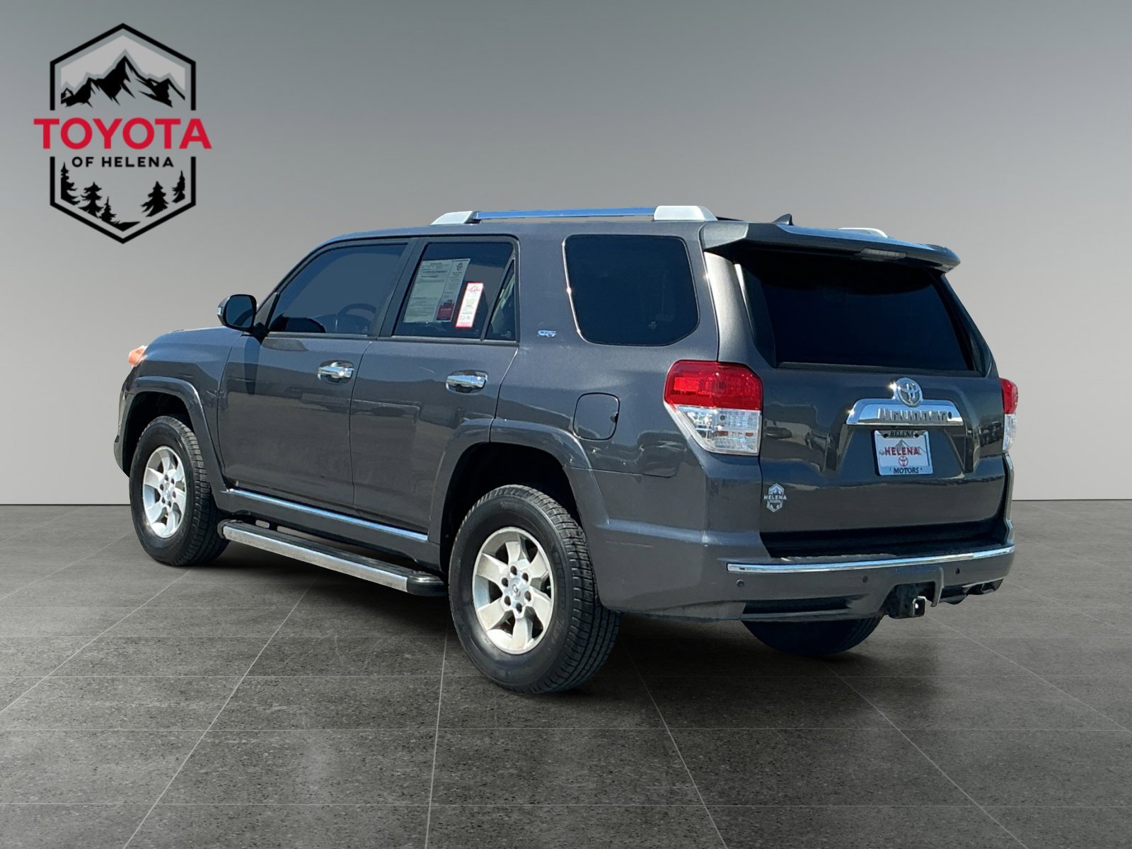 Used 2012 Gray Toyota SR5 image 3