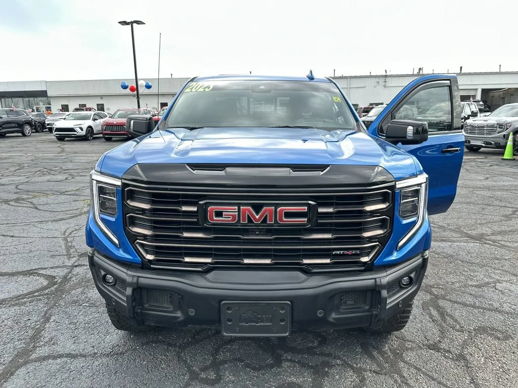 Certified Used 2023 DYNAMIC BLUE METALLIC GMC AT4X image 27