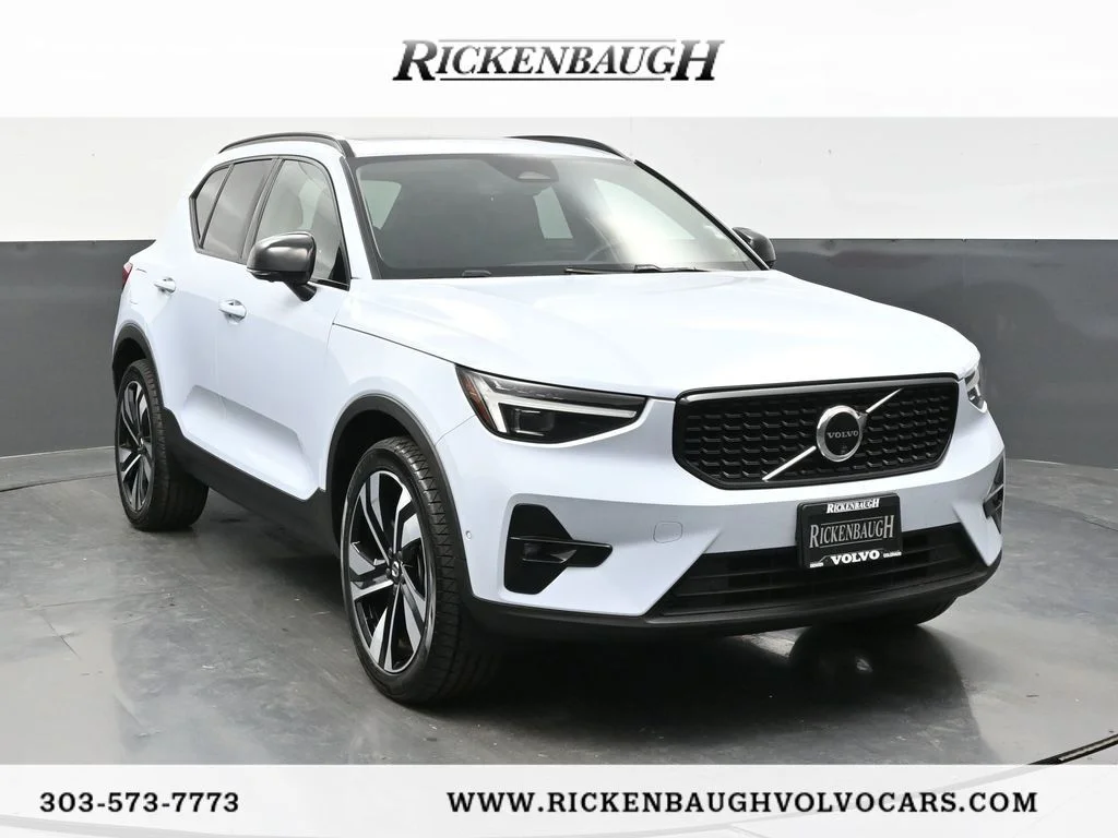 2024 Volvo XC40