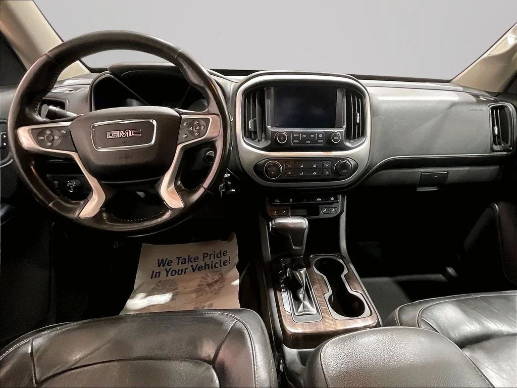Used 2016 Black GMC SLT image 17