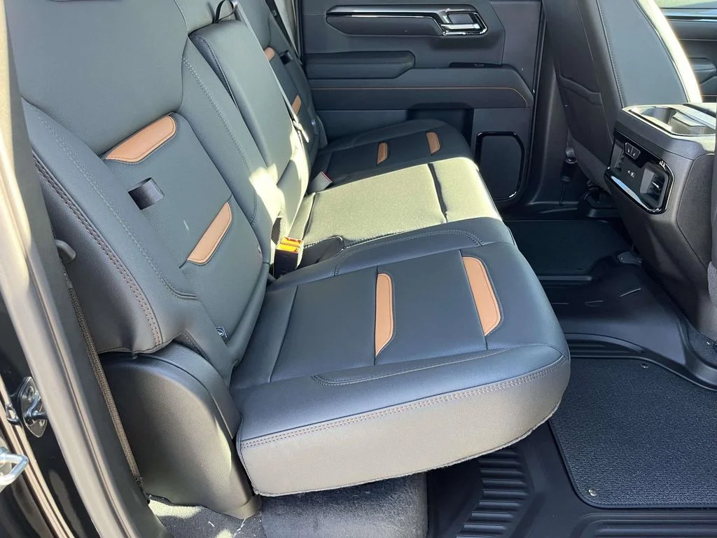 New 2026 Onyx Black GMC AT4 image 13