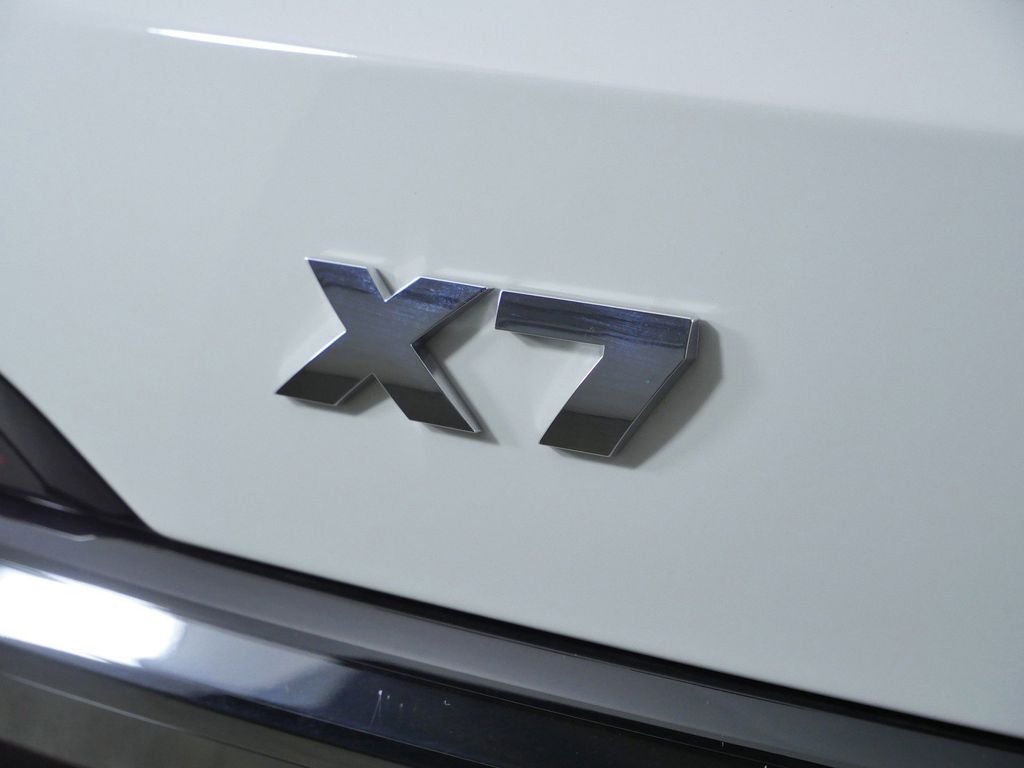 New 2026 Alpine White BMW M60i image 13