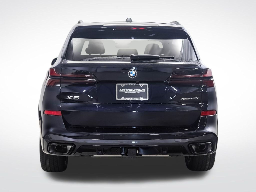 New 2026 Carbon Black Metallic BMW xDrive40i image 4