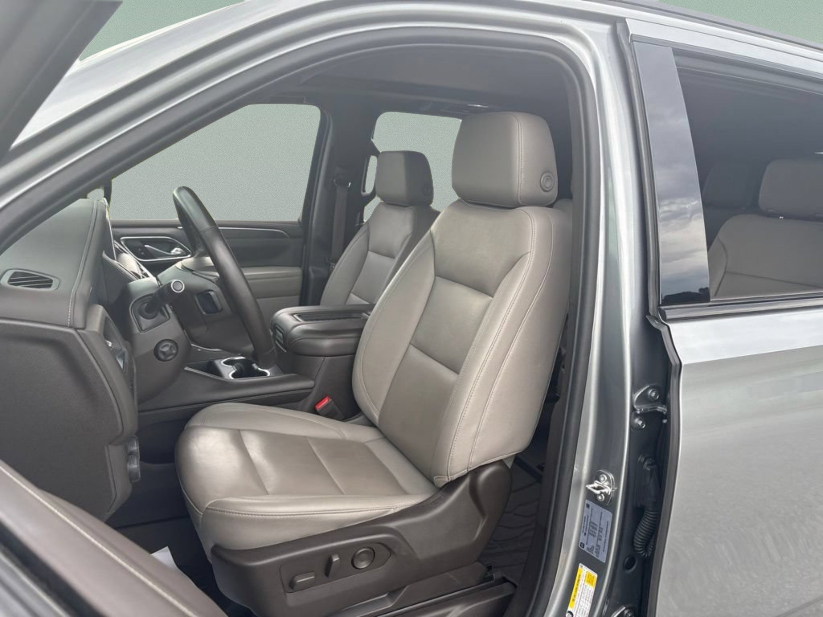 Used 2023 Sterling Gray Metallic Chevrolet Z71 image 17