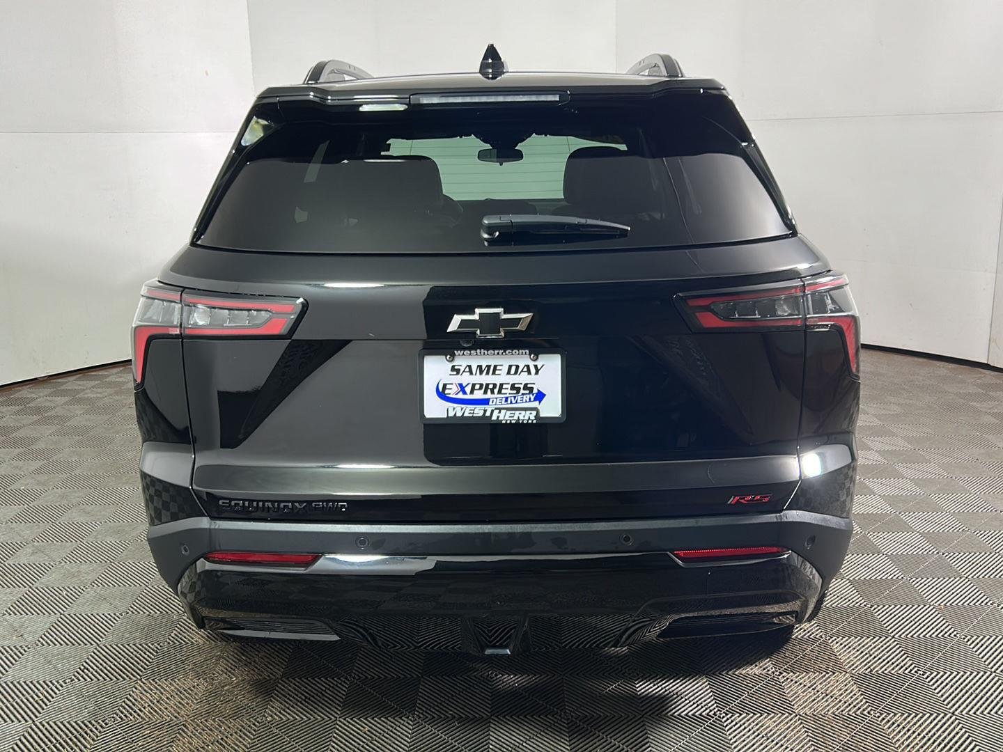 Used 2025 Mosaic Black Metallic Chevrolet AWD RS image 6