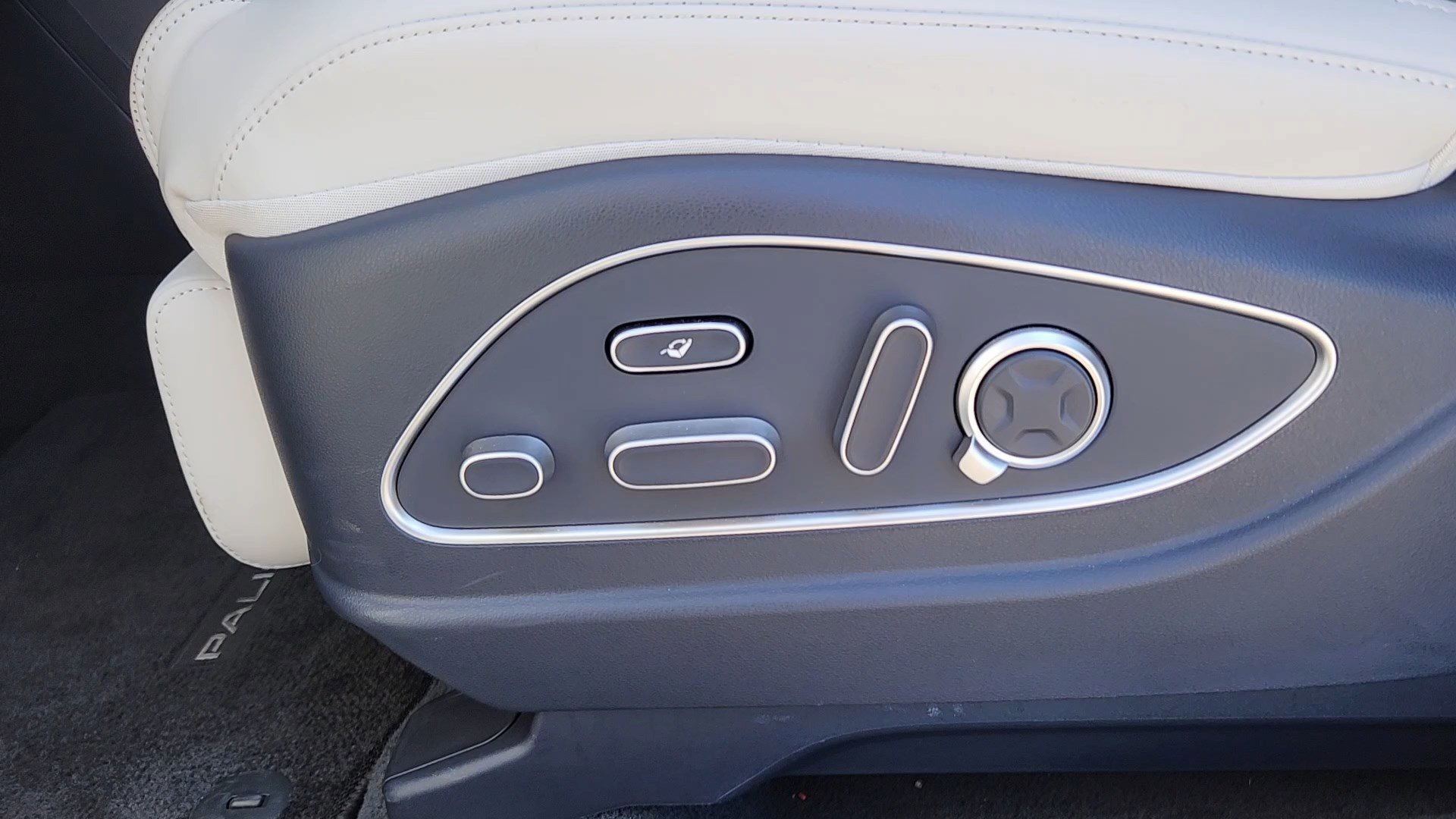 2026 Hyundai Palisade Calligraphy - Photo 8