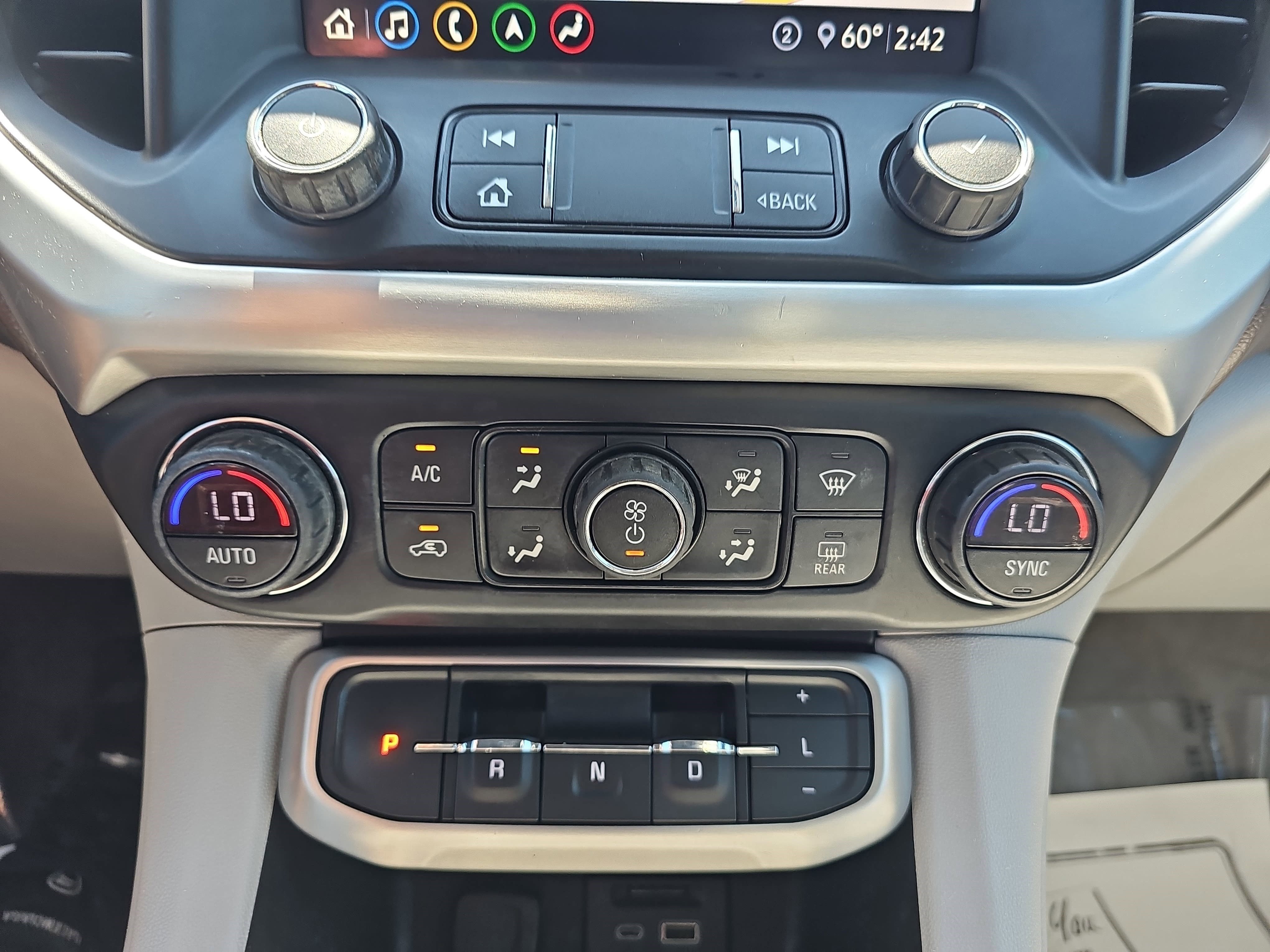 Used 2020 Dark Sky Metallic GMC SLT image 20
