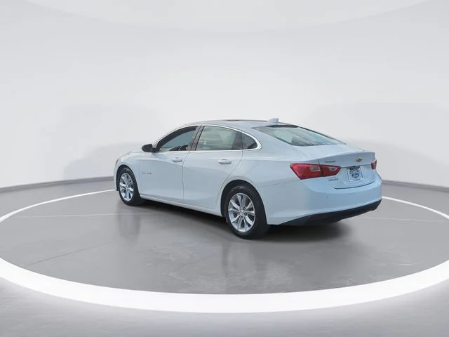 Used 2024 White Chevrolet LT image 6
