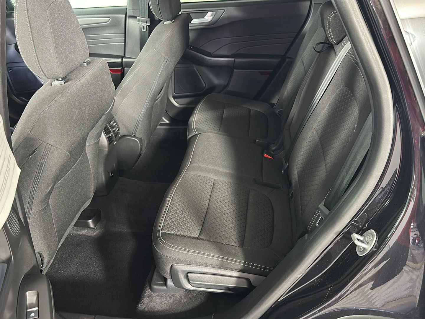 Used 2023 Agate Black Metallic Ford Active image 17