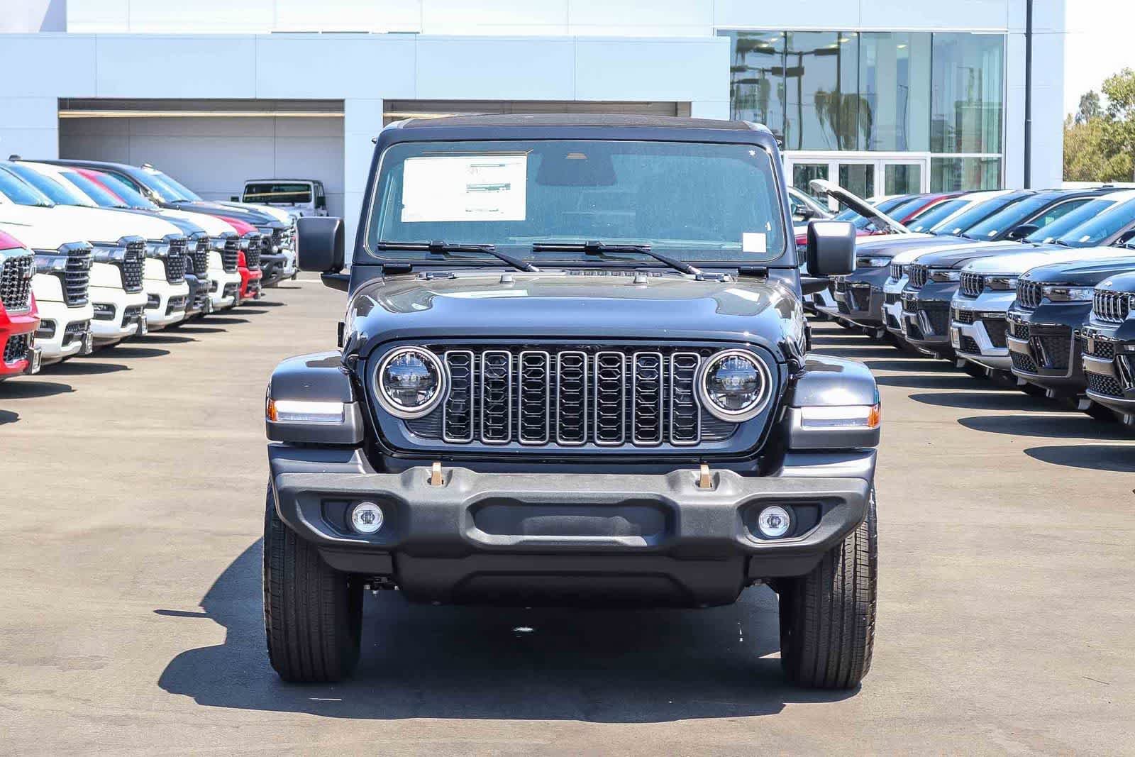 New 2026 Black Clear-Coat Exterior Paint Jeep 85th Anniversary image 2