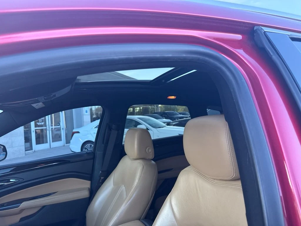 Used 2015 Red Cadillac Luxury image 10