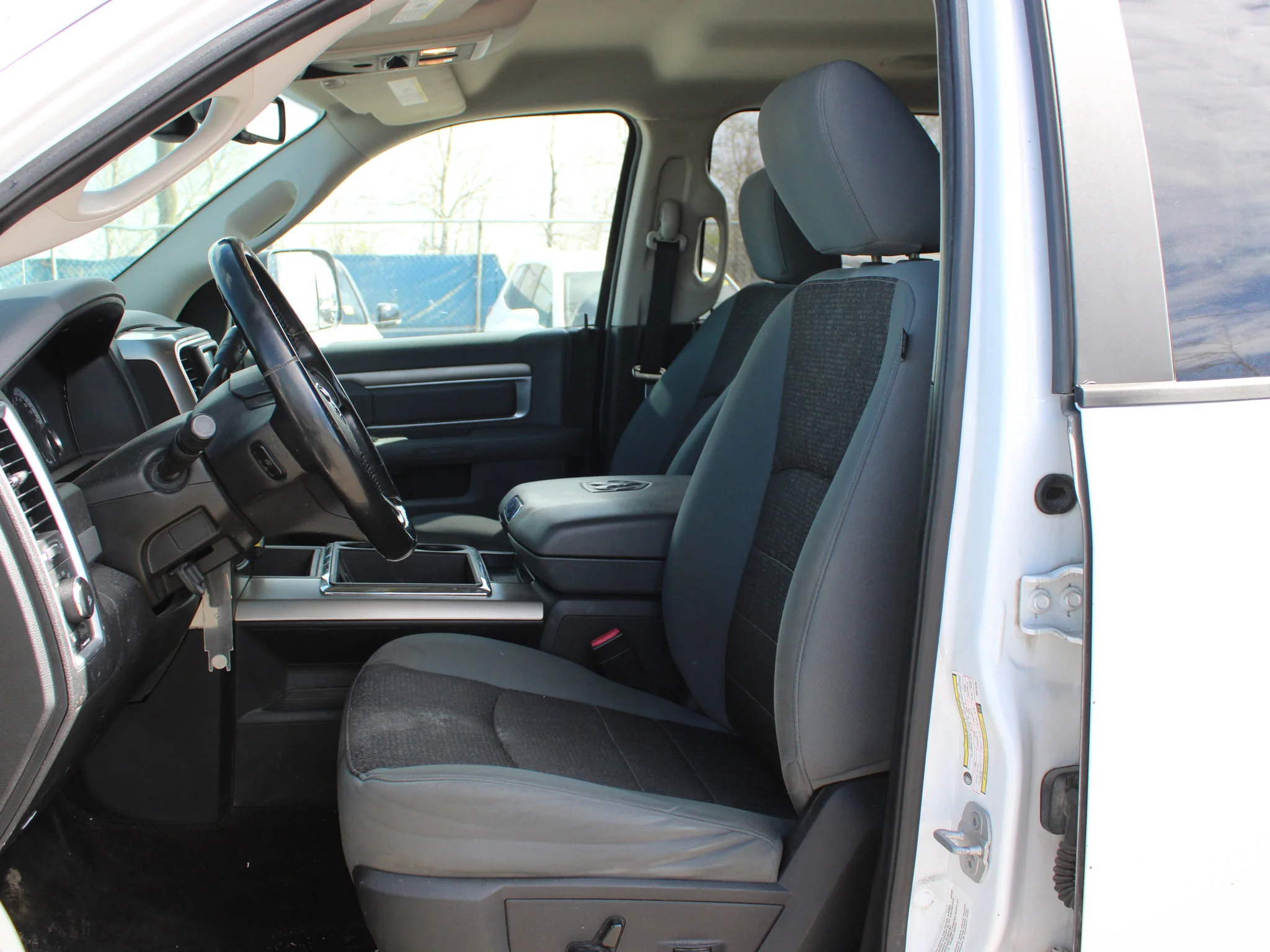 Used 2013 White RAM SLT * Diesel | Mechanics Special  | Heated Seats | Backup Camera | Remote Start | Alpine image 3