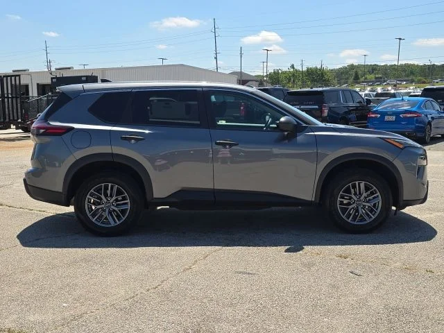 Used 2024 Gray Nissan S image 6