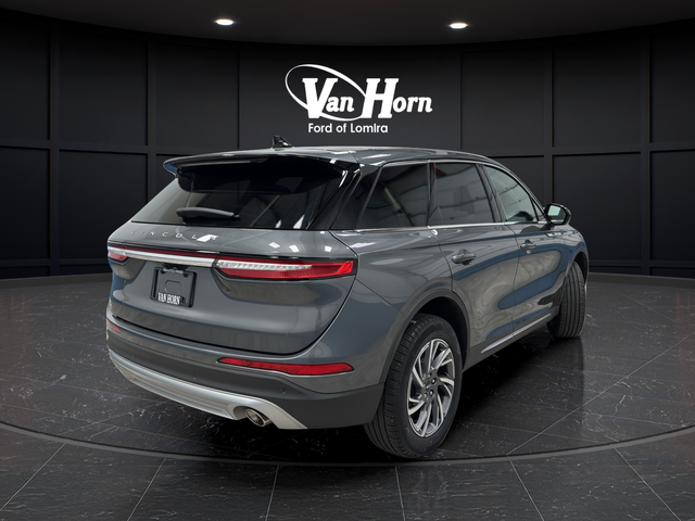 Used 2025 Asher Gray Metallic Clearcoat Lincoln Premiere image 7
