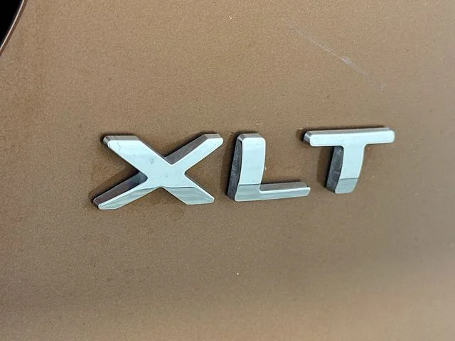 Pre-Owned 2017 Ford Explorer XLT
