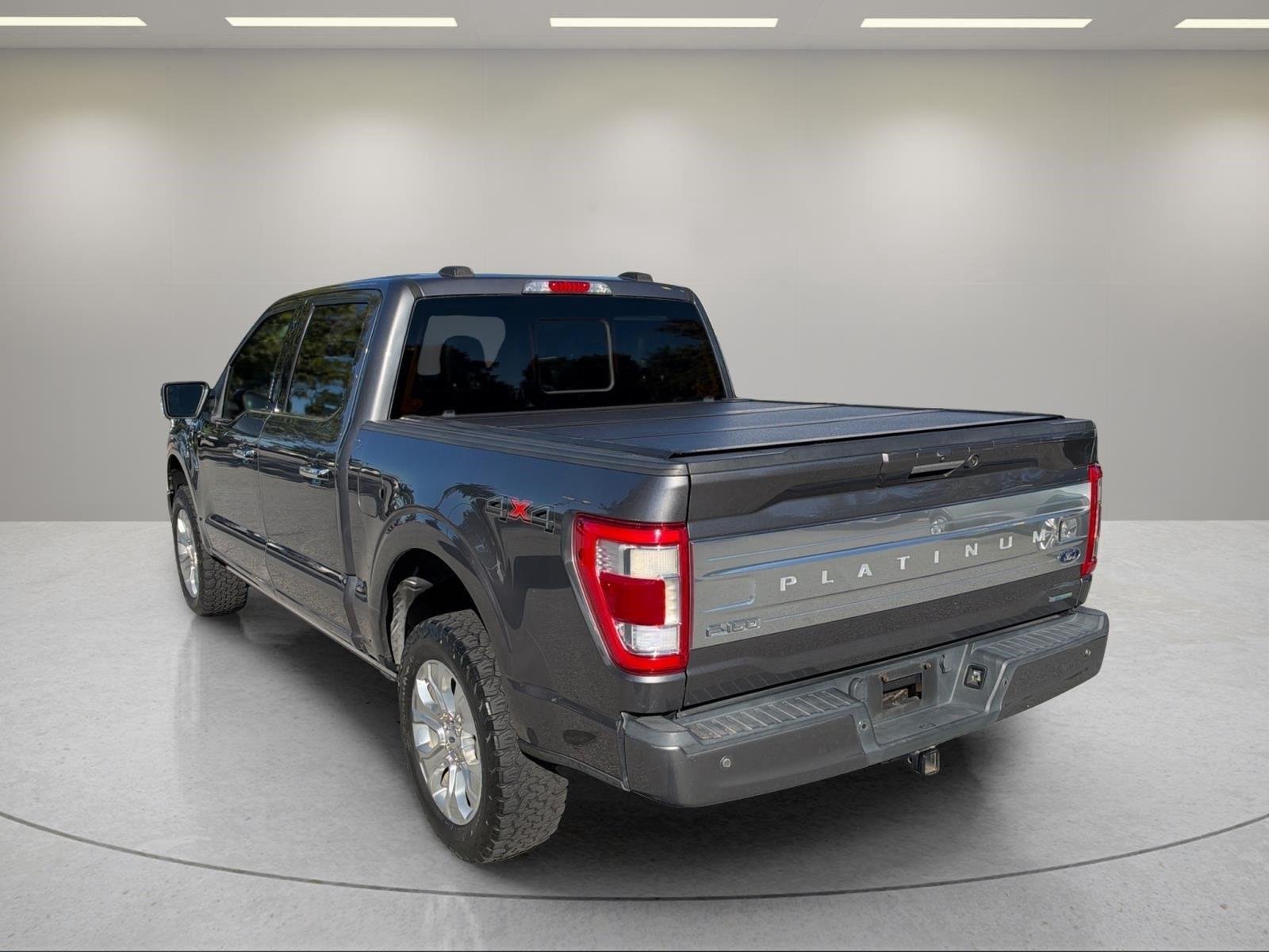 Used 2021 Carbonized Gray Metallic Ford Platinum image 3