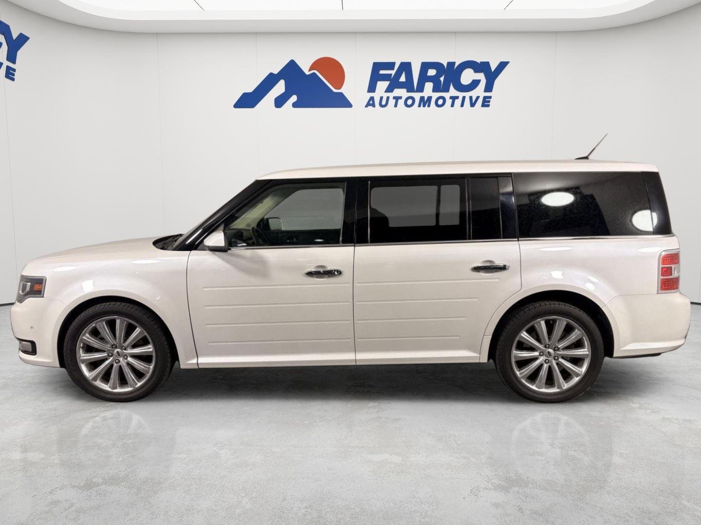 Used 2019 White Platinum Metallic Tri-Coat Ford Limited EcoBoost image 2