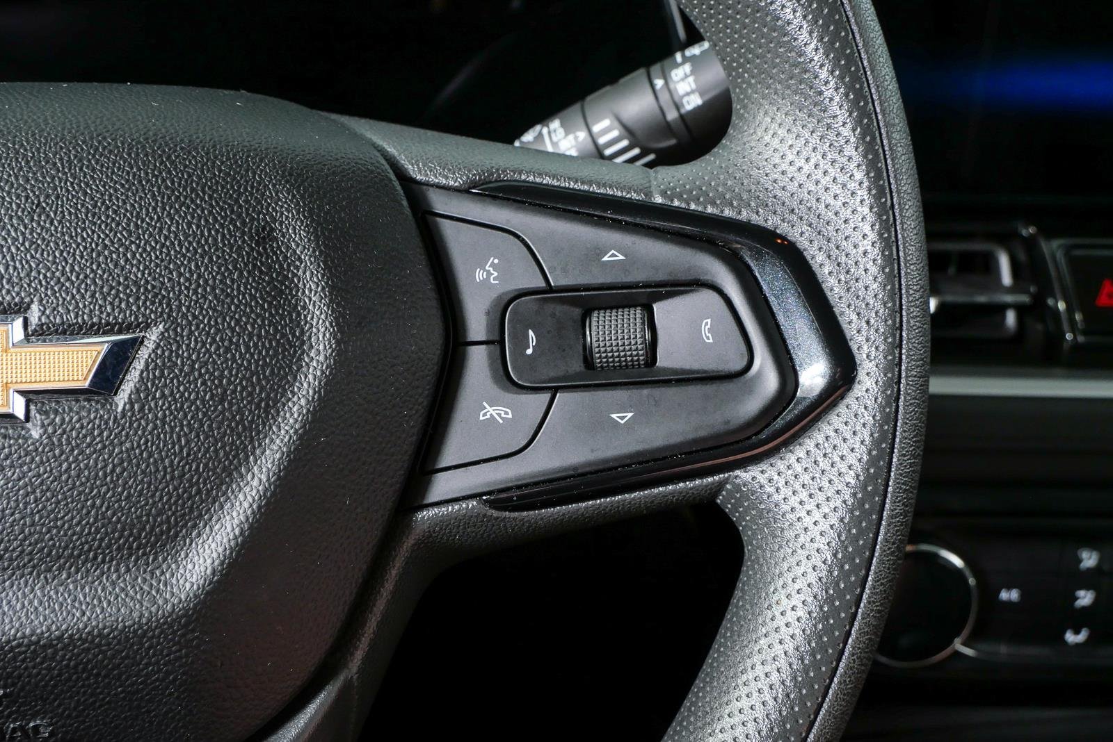 Used 2025 Sterling Gray Metallic Chevrolet LT image 11
