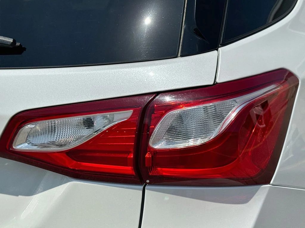 Used 2020 Beige Chevrolet Premier image 32