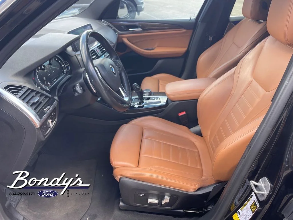 Used 2019 Black BMW sDrive30i image 10