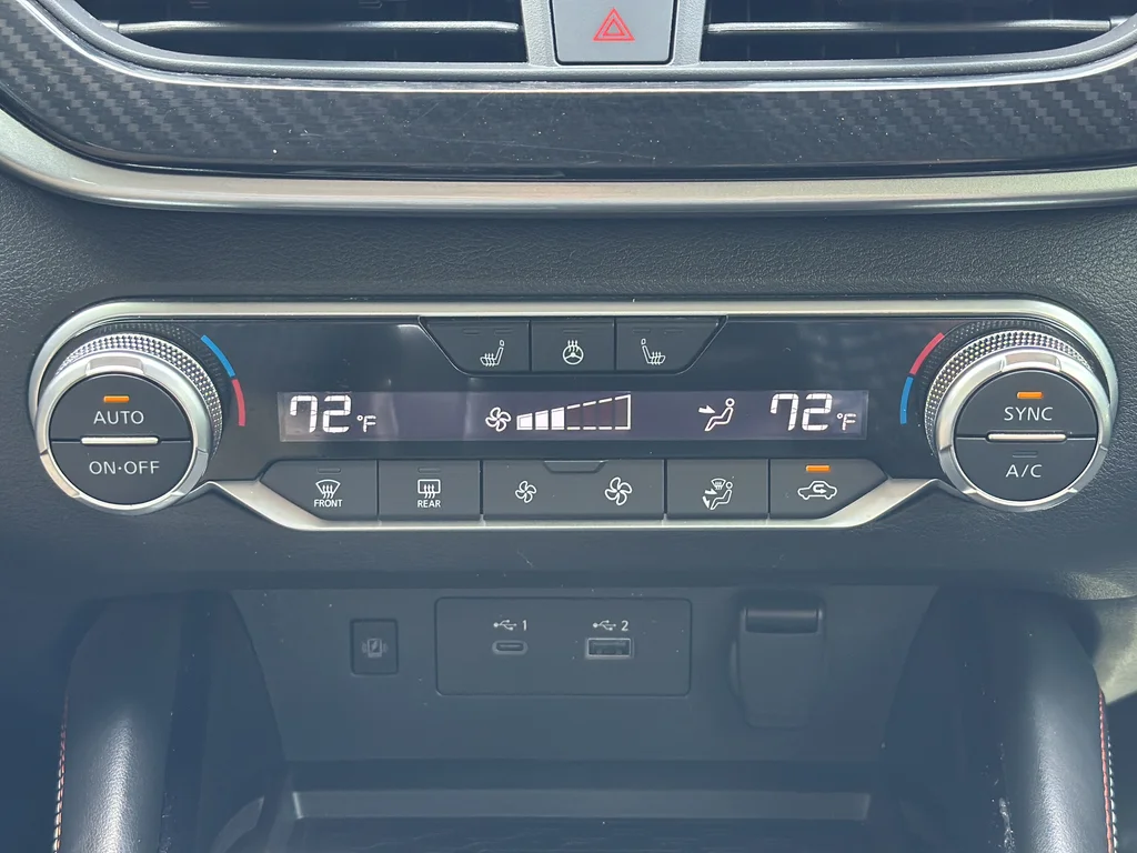 Used 2023 White Nissan 2.0 SR image 18